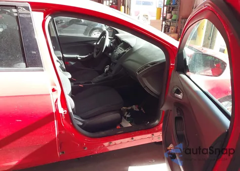 2016 Ford Focus Se из США, поврежденный, VIN 1FADP3F28GL250589